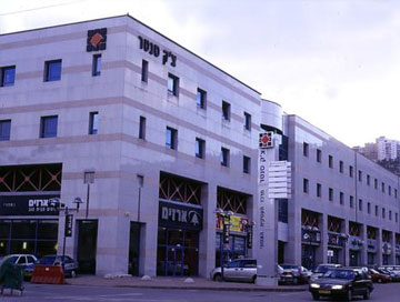 צ'ק סנטר, מפרץ חיפה